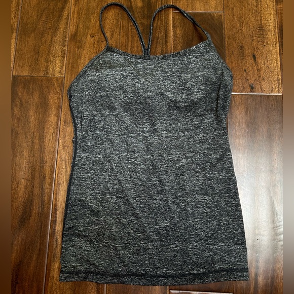 Lululemon tank top with padding - Picture 2 of 3
